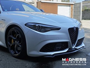 Alfa Romeo Giulia Front Spoiler - Carbon Fiber - Italia Style - Stile Italia - Sport/ Ti/ Veloce - V3 Alfa Romeo Giulia Front Spoiler - Carbon Fiber - Italia Style - Stile Italia - Sport/ Ti/ Veloce - V3